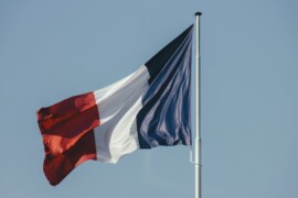 Getting your French nationality: discover the 2 legal pathways